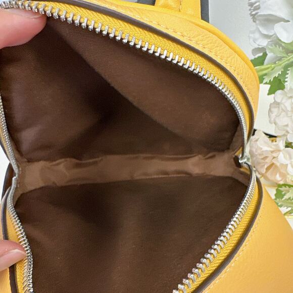 Coach CR284 Mini Court Backpack IN HONEYCOMB - Picture 8 of 12